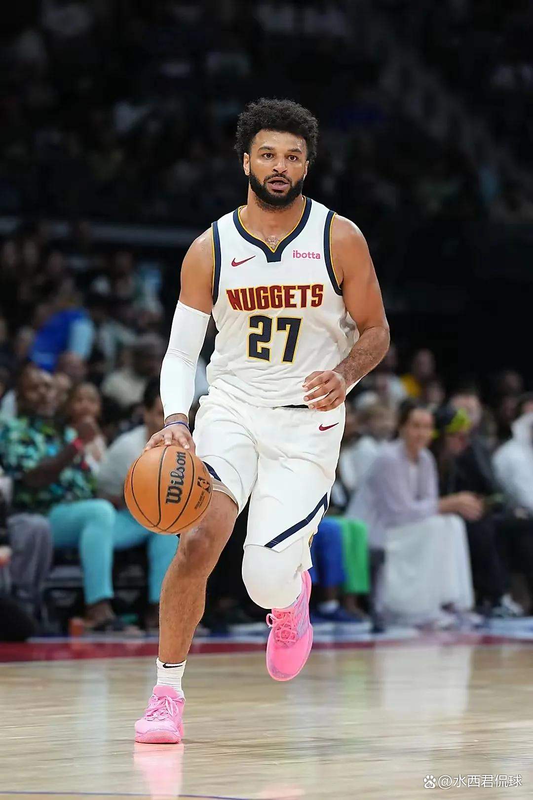 开云体育-独行侠不断突破!,穆雷连续十五场比赛得分超过比赛规则变更赢得满堂喝彩-开云体育